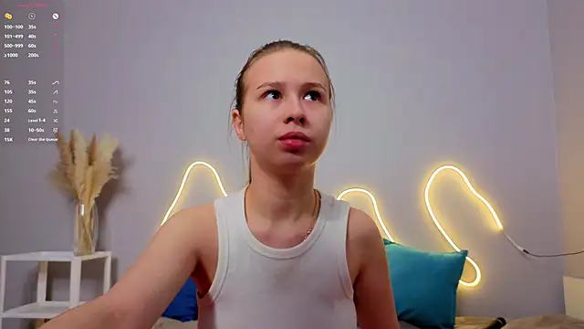 Snapshot of Emma_dream_ chatting on 03/17/26, 01:54 Emma dream online show from 03/17/26, 01:54