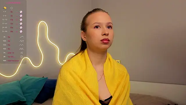 Snapshot of Emma_dream_ chatting on 05/16/26, 02:19 Emma dream online show from 05/16/26, 02:19