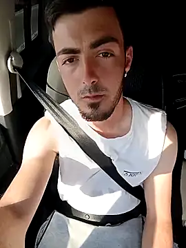 Snapshot of Gercamxxx chatting on 03/25/26, 03:29 Gercamxxx online show from 03/25/26, 03:29