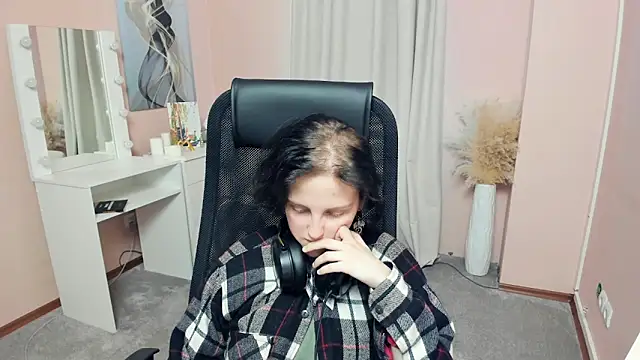 ChauRoberds online show from 03/14/26, 11:59