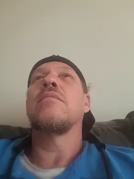 Snapshot of yourMasterisBored chatting on 03/24/26, 03:28 yourMasterisBored online show from 03/24/26, 03:28