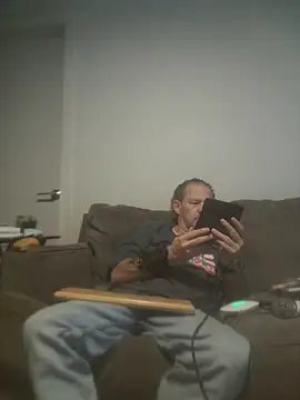 Snapshot of yourMasterisBored chatting on 03/27/26, 01:22 yourMasterisBored online show from 03/27/26, 01:22