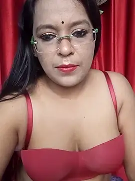 Snapshot of hornyrosy321 chatting on 04/22/26, 06:53 hornyrosy321 online show from 04/22/26, 06:53