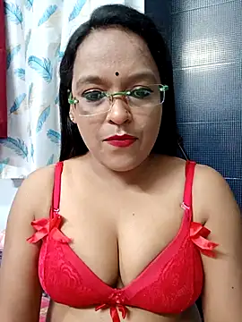 Snapshot of hornyrosy321 chatting on 05/01/26, 06:12 hornyrosy321 online show from 05/01/26, 06:12