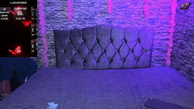 Snapshot of sofia_saory chatting on 04/30/26, 10:43 sofia saory online show from 04/30/26, 10:43