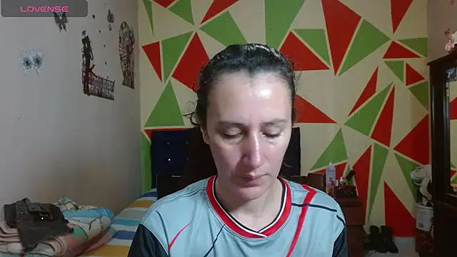 Snapshot of Mariam_wish chatting on 04/18/26, 12:42 Mariam wish online show from 04/18/26, 12:42