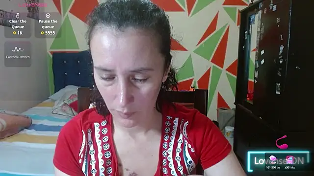 Snapshot of Mariam_wish chatting on 05/23/26, 04:33 Mariam wish online show from 05/23/26, 04:33