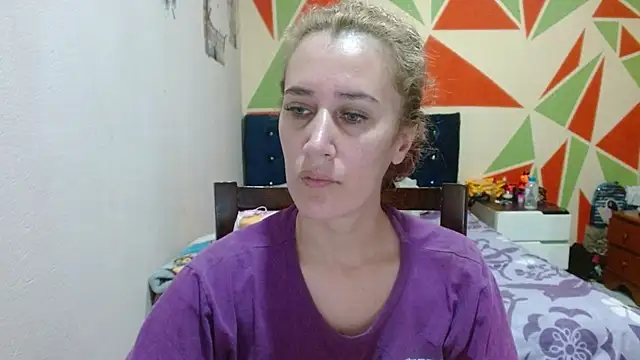 Snapshot of Mariam_wish chatting on 06/17/26, 04:19 Mariam wish online show from 06/17/26, 04:19