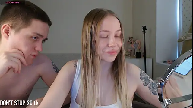MikeXEmilia online show from 05/09/26, 05:01