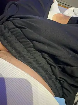 Snapshot of gg79100 chatting on 03/13/26, 11:33 gg79100 online show from 03/13/26, 11:33