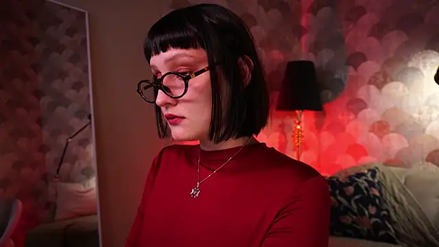 Velvet Lily online show from 03/16/26, 09:30