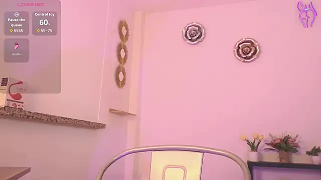 Snapshot of KeisySmith chatting on 07/10/26, 10:23 KeisySmith online show from 07/10/26, 10:23