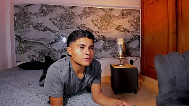 Liam Dustin online show from 04/28/26, 08:47