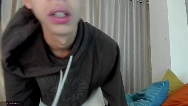 Snapshot of Ethan_qop chatting on 04/20/26, 11:57 Ethan qop online show from 04/20/26, 11:57