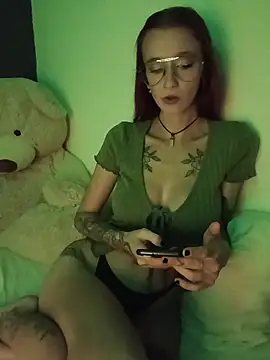 Snapshot of inkedizzie chatting on 03/25/26, 06:52 inkedizzie online show from 03/25/26, 06:52