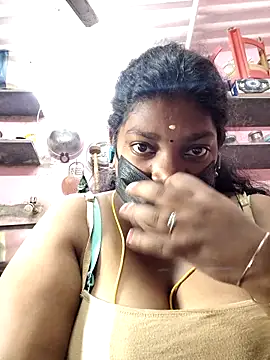 Snapshot of tamilmanju chatting on 03/27/26, 10:48 tamilmanju online show from 03/27/26, 10:48