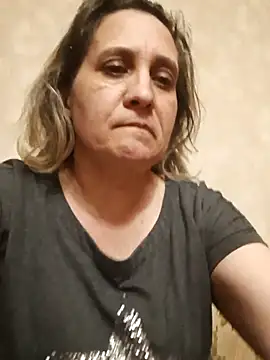 Snapshot of KatieLove133 chatting on 03/18/26, 04:43 KatieLove133 online show from 03/18/26, 04:43