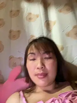 Snapshot of Milik-1022 chatting on 03/19/26, 11:47 Milik-1022 online show from 03/19/26, 11:47