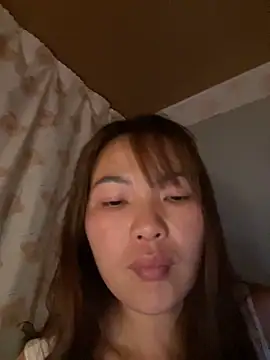 Snapshot of Milik-1022 chatting on 03/26/26, 04:56 Milik-1022 online show from 03/26/26, 04:56