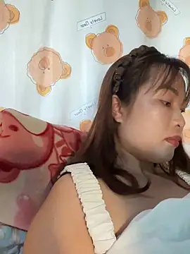 Snapshot of Milik-1022 chatting on 04/08/26, 02:44 Milik-1022 online show from 04/08/26, 02:44