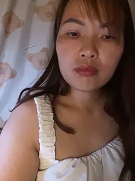 Snapshot of Milik-1022 chatting on 04/16/26, 09:39 Milik-1022 online show from 04/16/26, 09:39