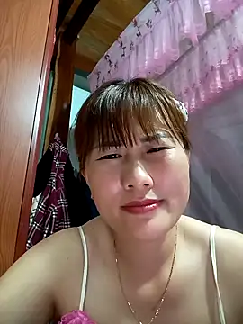 Snapshot of Lucxy-ki6 chatting on 03/25/26, 03:56 Lucxy-ki6 online show from 03/25/26, 03:56