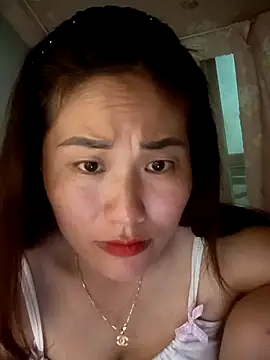 Snapshot of Lucxy-ki6 chatting on 03/31/26, 05:19 Lucxy-ki6 online show from 03/31/26, 05:19