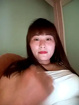 Snapshot of Lucxy-ki6 chatting on 04/03/26, 02:37 Lucxy-ki6 online show from 04/03/26, 02:37