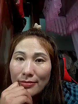 Snapshot of Lucxy-ki6 chatting on 05/29/26, 03:48 Lucxy-ki6 online show from 05/29/26, 03:48