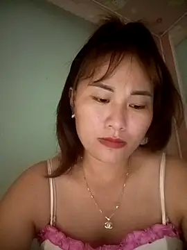 Snapshot of Lucxy-ki6 chatting on 06/25/26, 04:34 Lucxy-ki6 online show from 06/25/26, 04:34