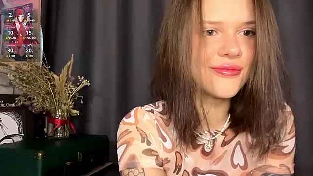 Snapshot of SarahHunnye chatting on 03/22/26, 12:25 SarahHunnye online show from 03/22/26, 12:25