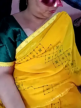 Snapshot of Gujju_bhabhi69 chatting on 03/22/26, 09:45 Gujju bhabhi69 online show from 03/22/26, 09:45