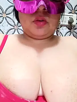 Snapshot of Gujju_bhabhi69 chatting on 03/26/26, 10:43 Gujju bhabhi69 online show from 03/26/26, 10:43