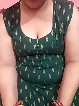 Snapshot of Gujju_bhabhi69 chatting on 04/25/26, 08:17 Gujju bhabhi69 online show from 04/25/26, 08:17