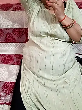 Snapshot of Gujju_bhabhi69 chatting on 04/26/26, 11:19 Gujju bhabhi69 online show from 04/26/26, 11:19