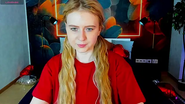 Snapshot of Shiny_Liss chatting on 04/10/26, 01:33 Shiny Liss online show from 04/10/26, 01:33