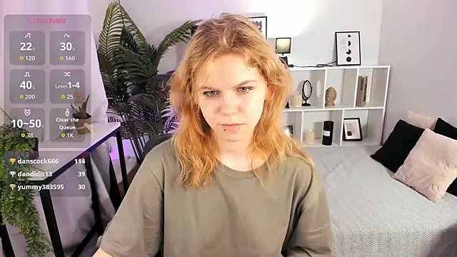 ElizabethVane online show from 04/15/26, 06:37