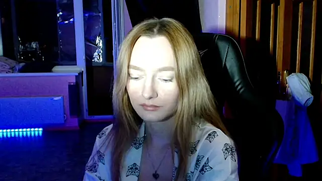 Snapshot of dilanklaver chatting on 03/25/26, 06:58 dilanklaver online show from 03/25/26, 06:58