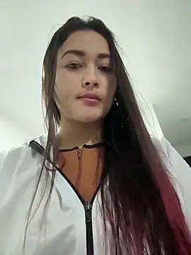 Snapshot of Tatiana24_ chatting on 04/02/26, 02:42 Tatiana24 online show from 04/02/26, 02:42