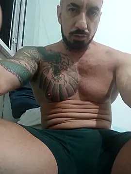 Snapshot of muscle_model33 chatting on 03/18/26, 10:02 muscle model33 online show from 03/18/26, 10:02