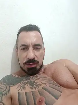 Snapshot of muscle_model33 chatting on 03/26/26, 05:02 muscle model33 online show from 03/26/26, 05:02