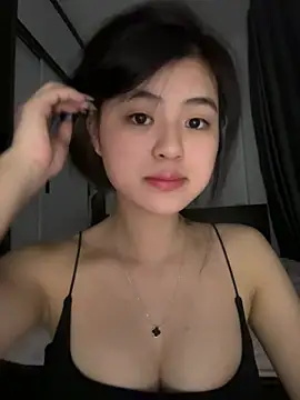 Snapshot of Sweet20-20 chatting on 06/09/26, 05:35 Sweet20-20 online show from 06/09/26, 05:35