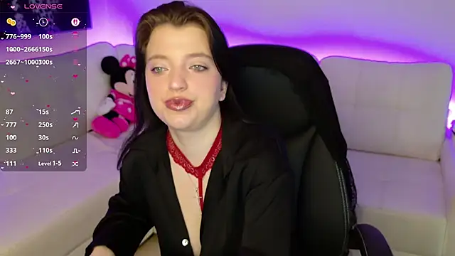 Snapshot of Minnie_mouse_18 chatting on 03/23/26, 08:18 Minnie mouse 18 online show from 03/23/26, 08:18