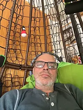 Snapshot of Thomate24 chatting on 03/22/26, 04:10 Thomate24 online show from 03/22/26, 04:10