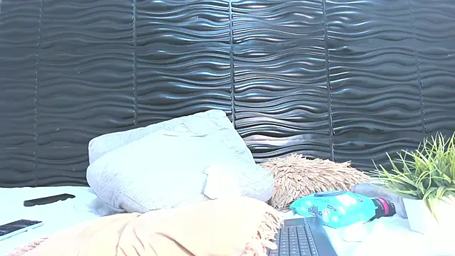 Snapshot of Katia_Prince chatting on 04/21/26, 02:51 Katia Prince online show from 04/21/26, 02:51