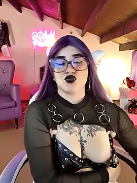 Snapshot of LilithDark666 chatting on 04/24/26, 01:02 LilithDark666 online show from 04/24/26, 01:02