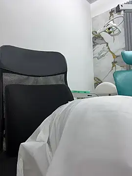 daniela-sexy online show from 04/19/26, 02:16