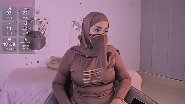 Aminaa Kaarim online show from 07/09/26, 02:48