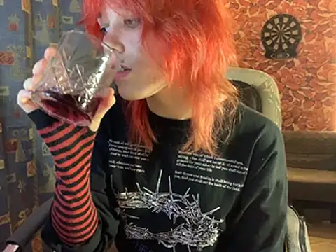 Snapshot of whiny_emo_boi chatting on 04/16/26, 09:39 whiny emo boi online show from 04/16/26, 09:39