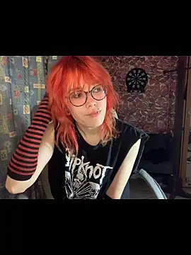 Snapshot of whiny_emo_boi chatting on 04/19/26, 08:33 whiny emo boi online show from 04/19/26, 08:33